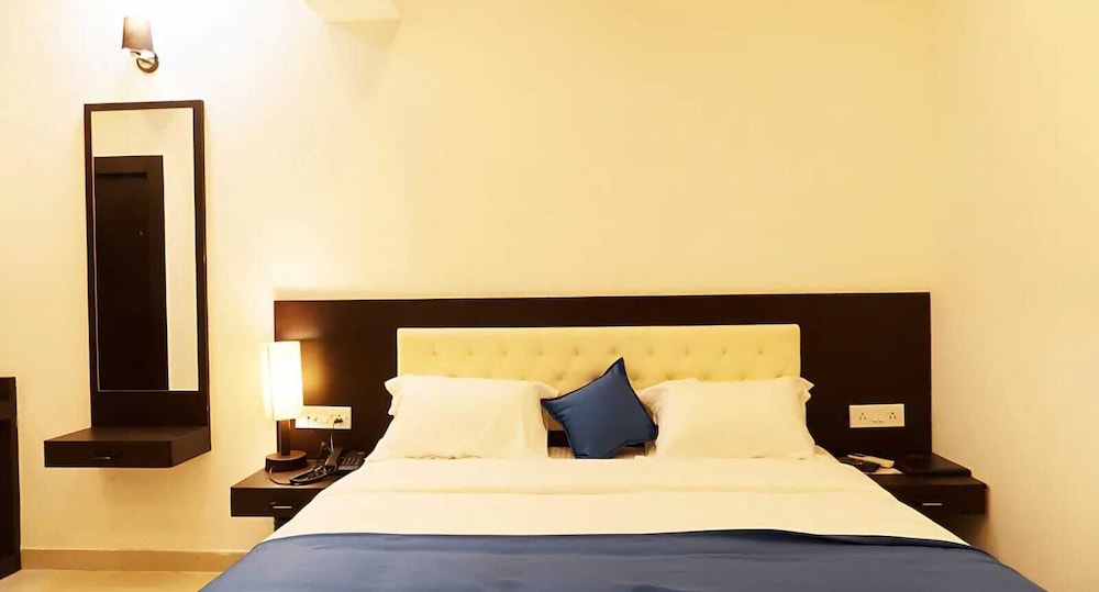 Hotel Max INN