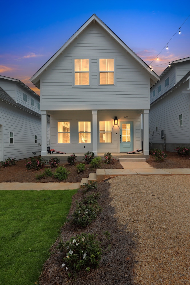 Auburn Gameday Getaway 2 Bedroom Condo