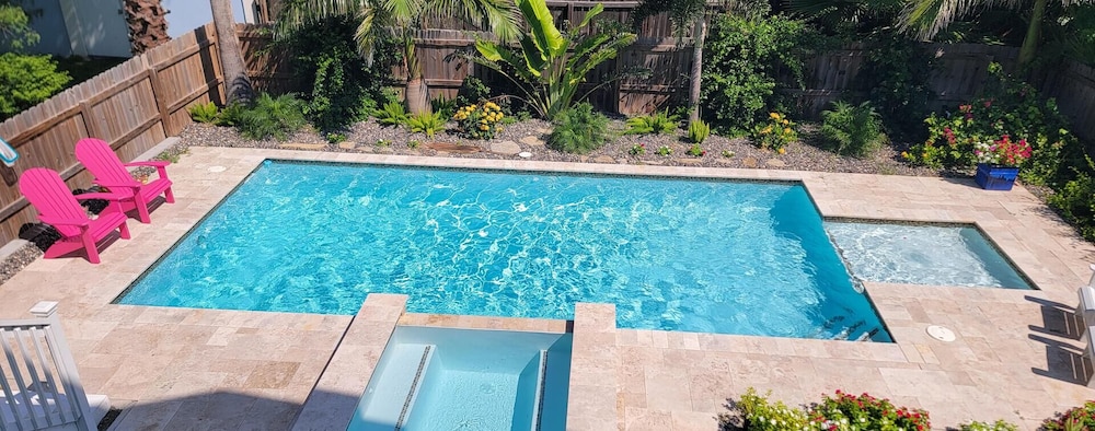 Tranquil Turquoise Retreat