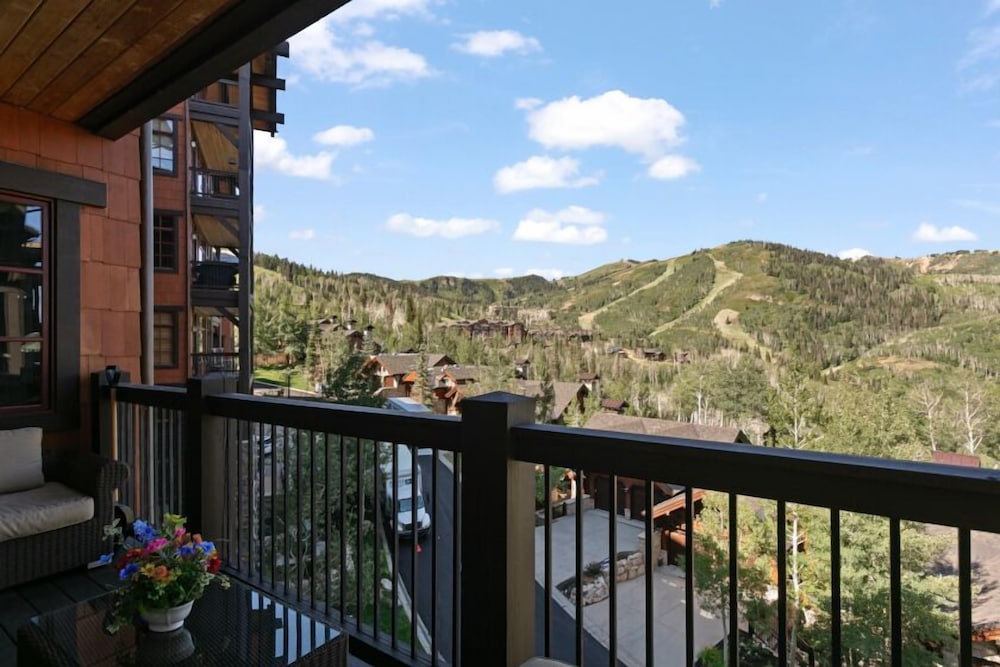 301 - Three Bedroom Flagstaff 3 Condo