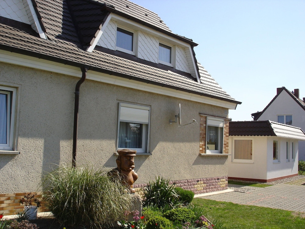 Tasteful Apartment in Rerik Germany With Garden