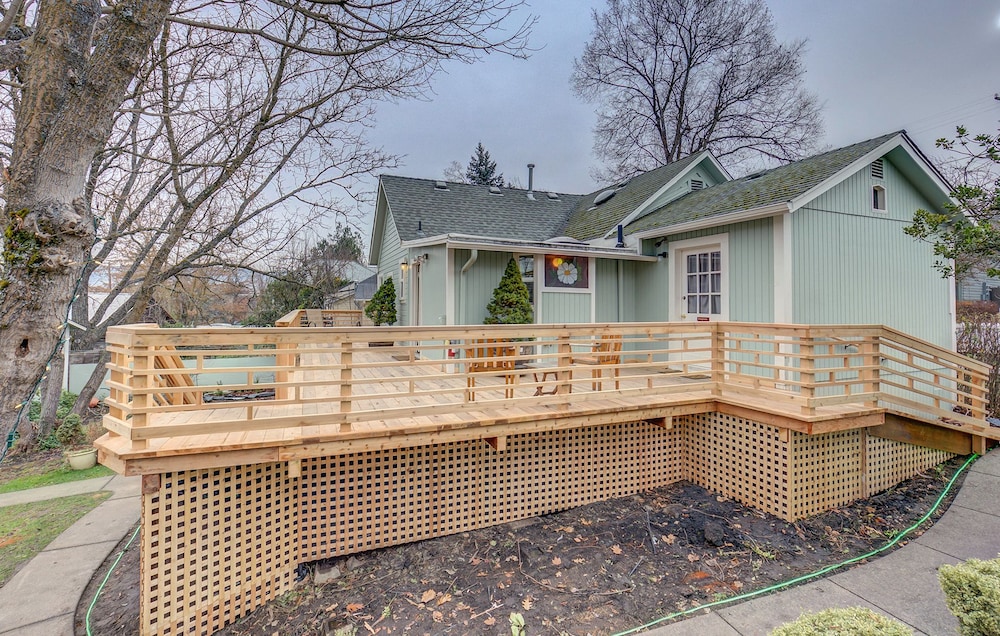 Ashland Vacations - Carlisle Garden Suites - Property Image 36