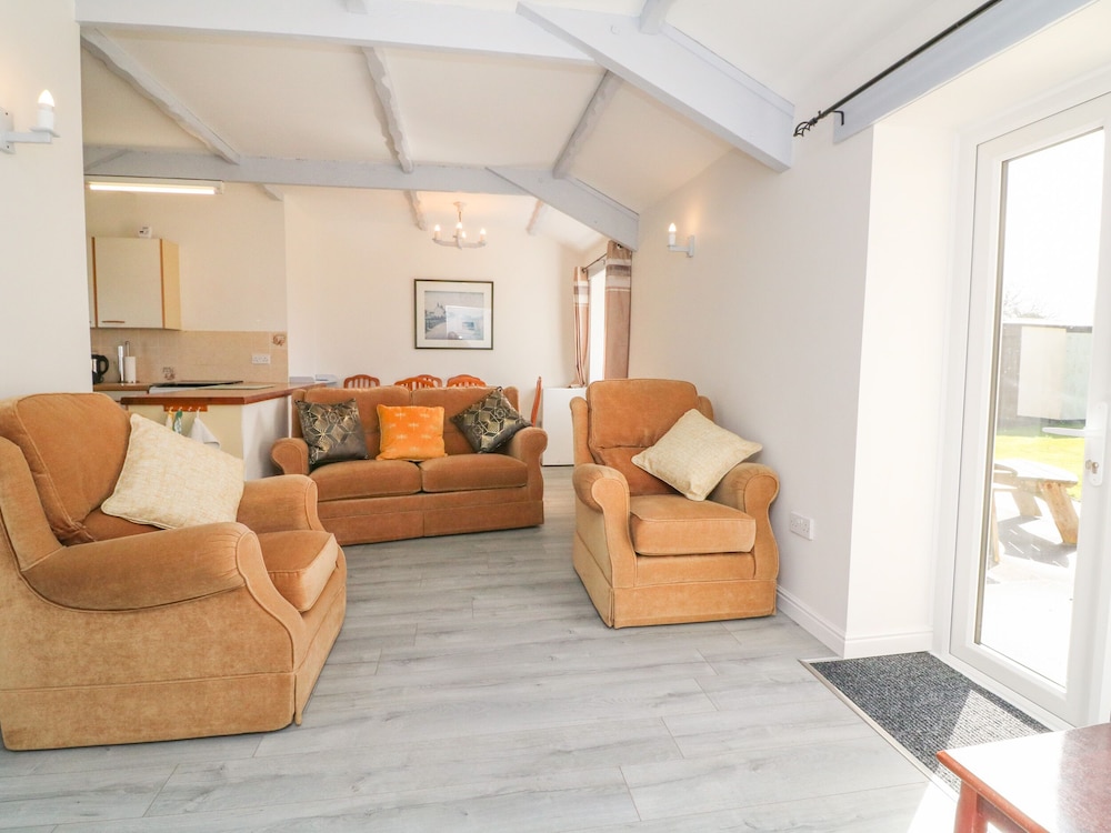 Holsworthy Vacations - The Cottage - Property Image 6