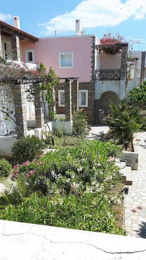 Dionysos Authentic Resort & Village