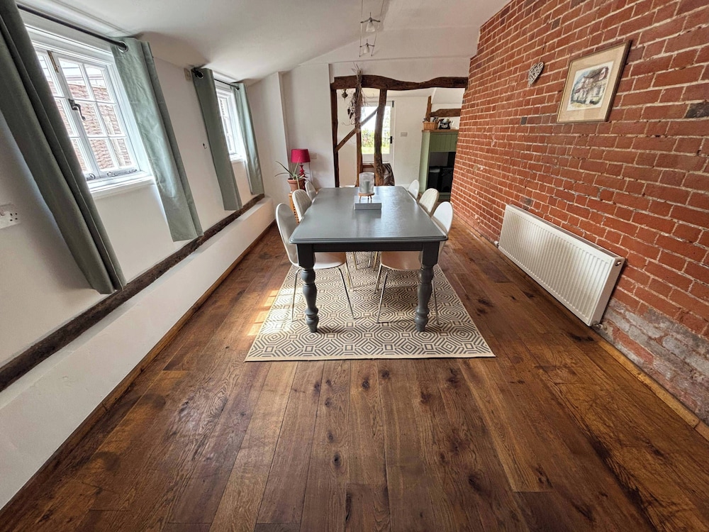 Countryside Cottage in Bulmer- Sleeps 6/7