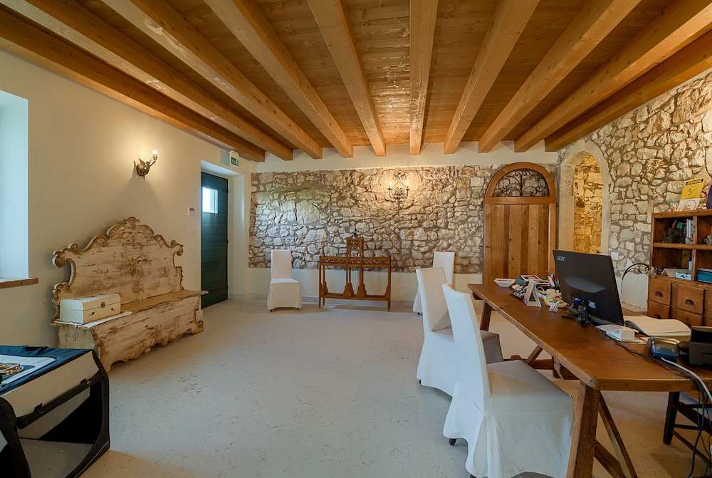 La Fonte degli Dei Wine Relais Adults Only