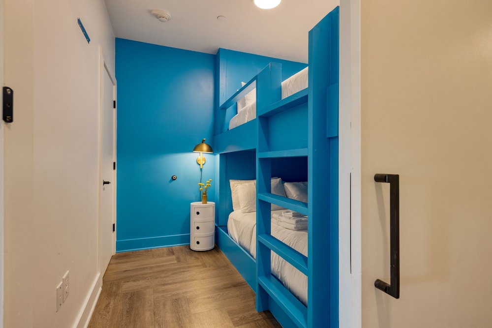 The Carter 305 by Avantstay 4BR Balcony