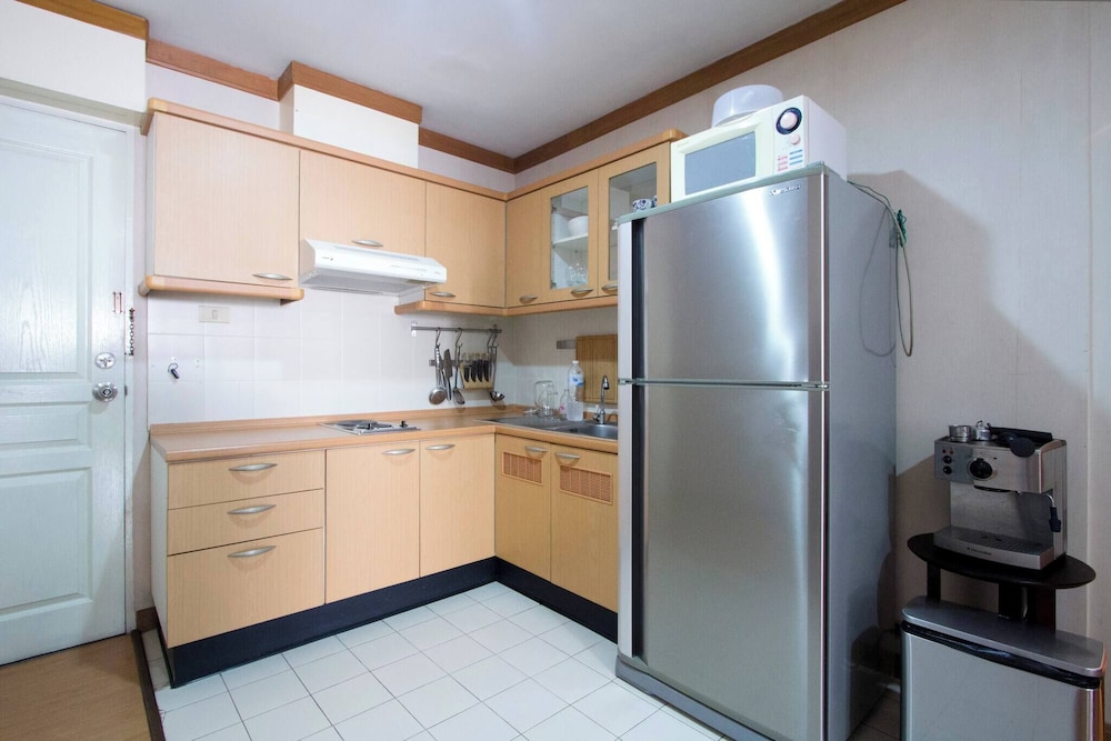 Oriental 1br With Pool & Gym Near BTS Phrom Phong