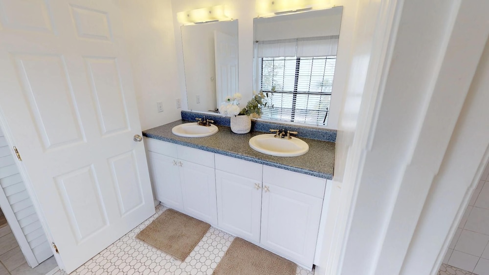 1603 Lovell Avenue Manor by Tybee Vacation Rentals