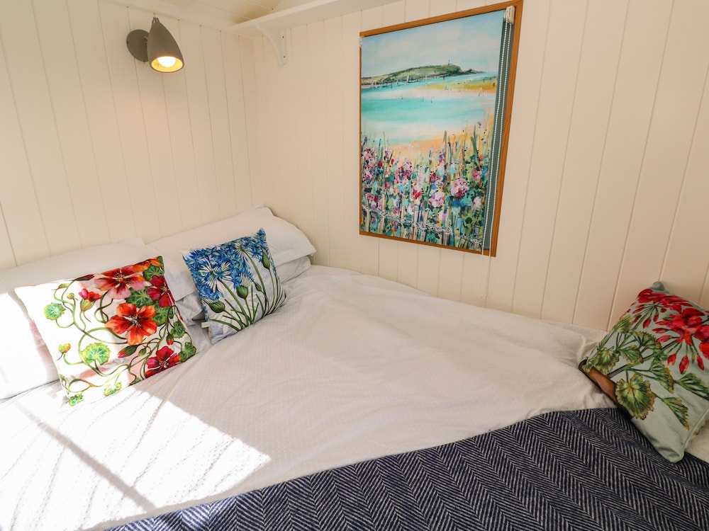 Lower Trewern Shepherds Hut