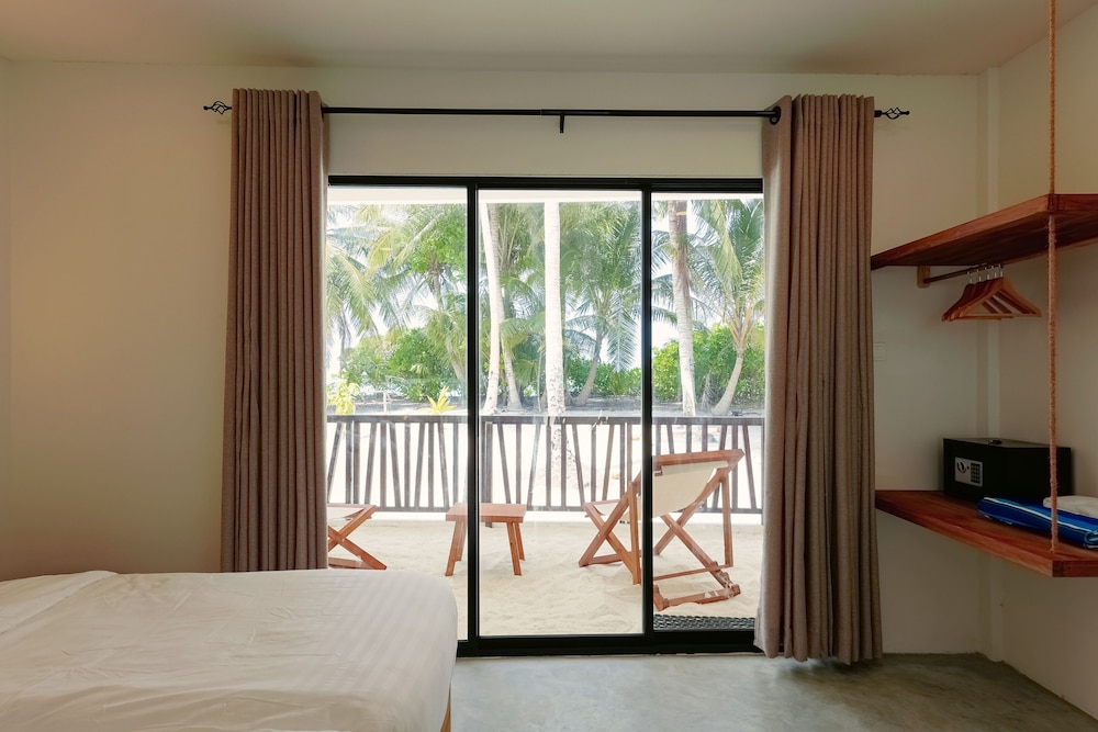 Azul Retreat