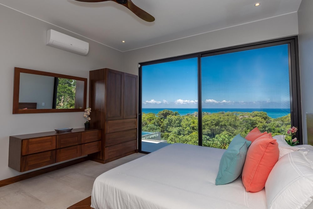 Dreamy Jungle Ocean-view Luxury Villa w Pool view 5