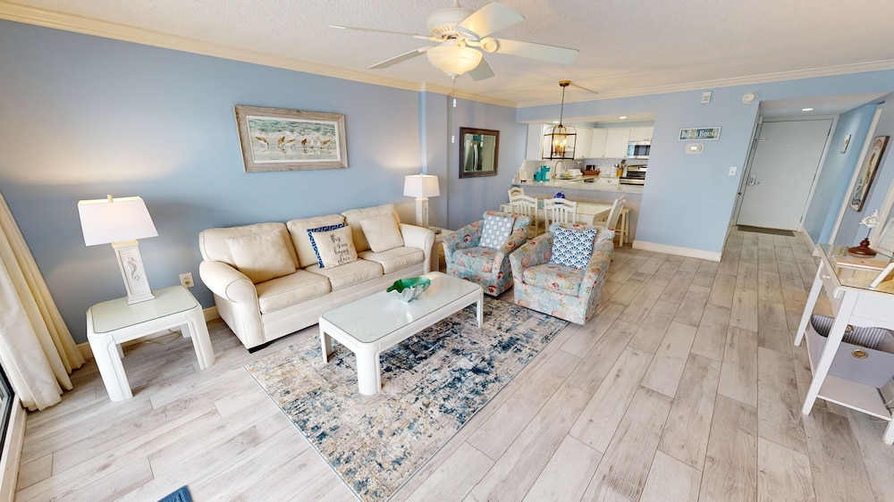 Beach House 401b 2 Bedroom Condo