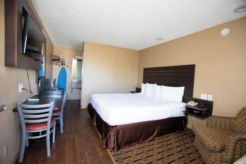 Rohnert Park Vacations - Budget Inn - Property Image 1