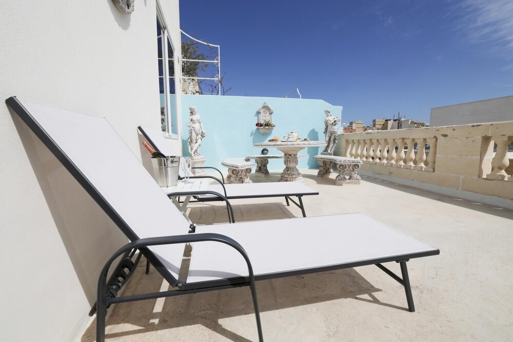 Deluxe Apartment in Di Valentina Guesthouse Apt 4 view 4