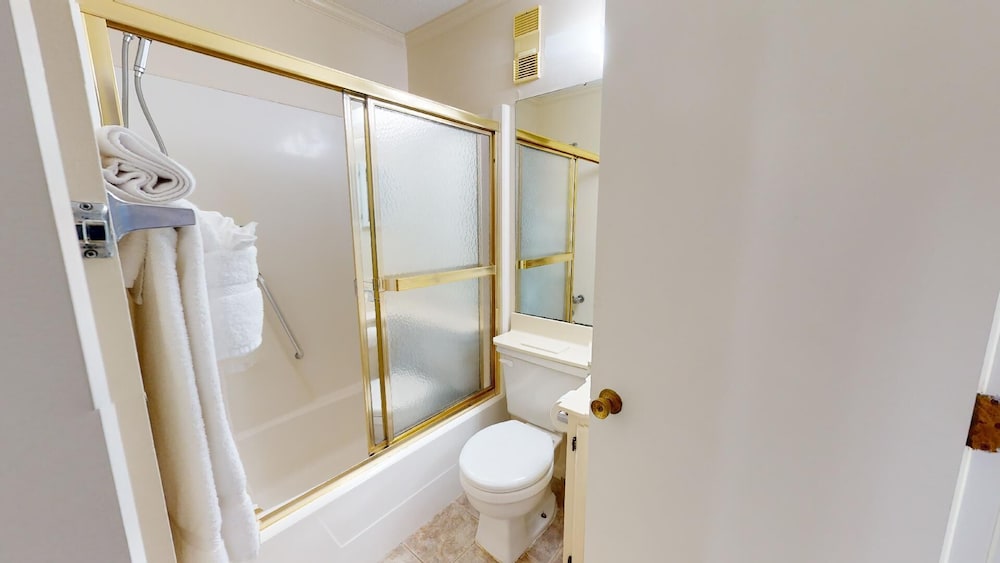 Beach Racquet by Tybee Vacation Rentals