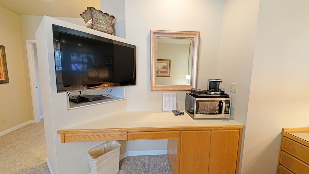 Mt Bachelor Village 328 B 1 Bedroom Condo