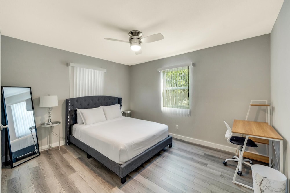 Modern 2BR Near UT Hyde Park Evonify - Property Image 24
