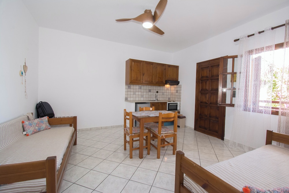 Rena Apartments Gouves