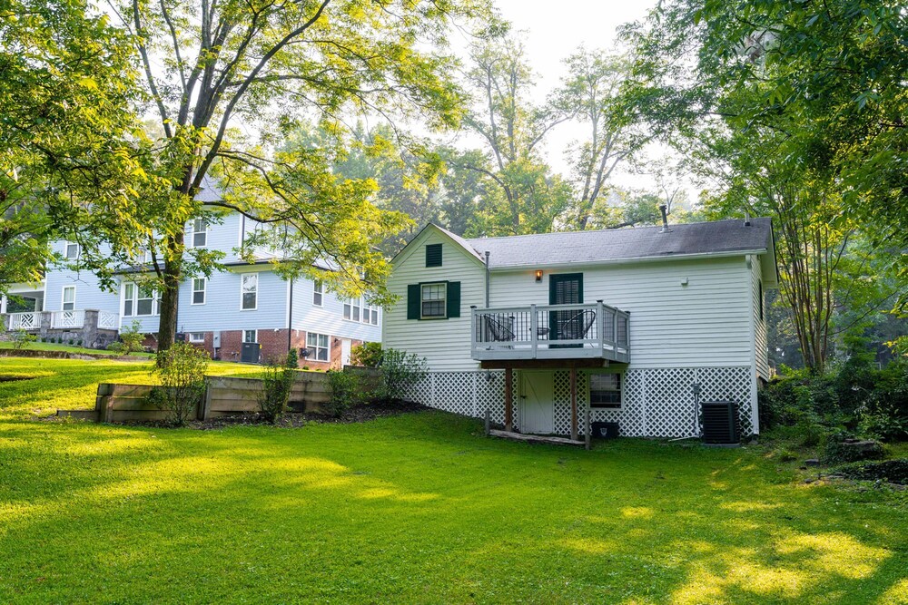 Private 1BR Cottage In Downtown Historic Norcross view 2