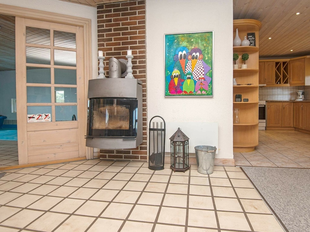 9 Person Holiday Home in Blavand view 5