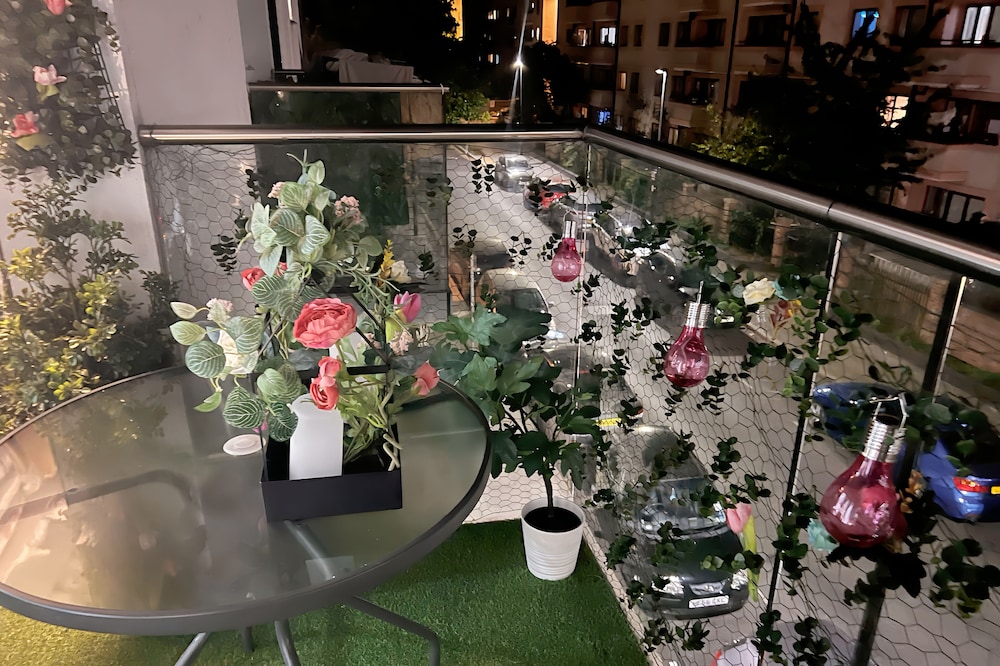 balcony
