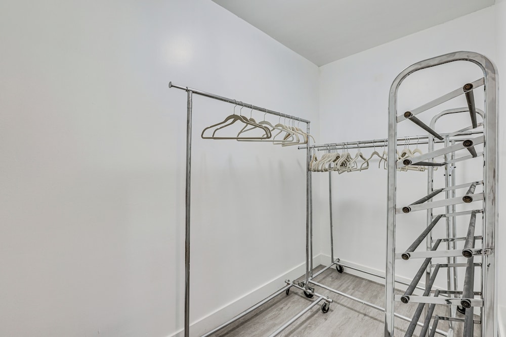 16 Mi to Dtwn: Phoenix Gem w/ Private Pool