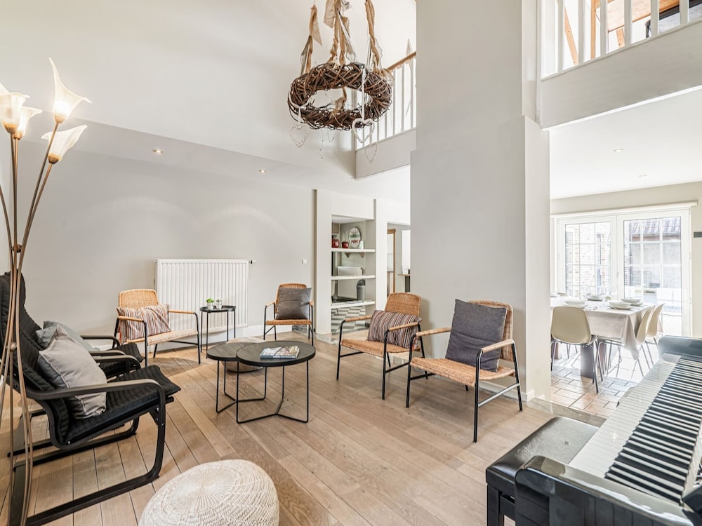 Alken Farm Stay With Terrace