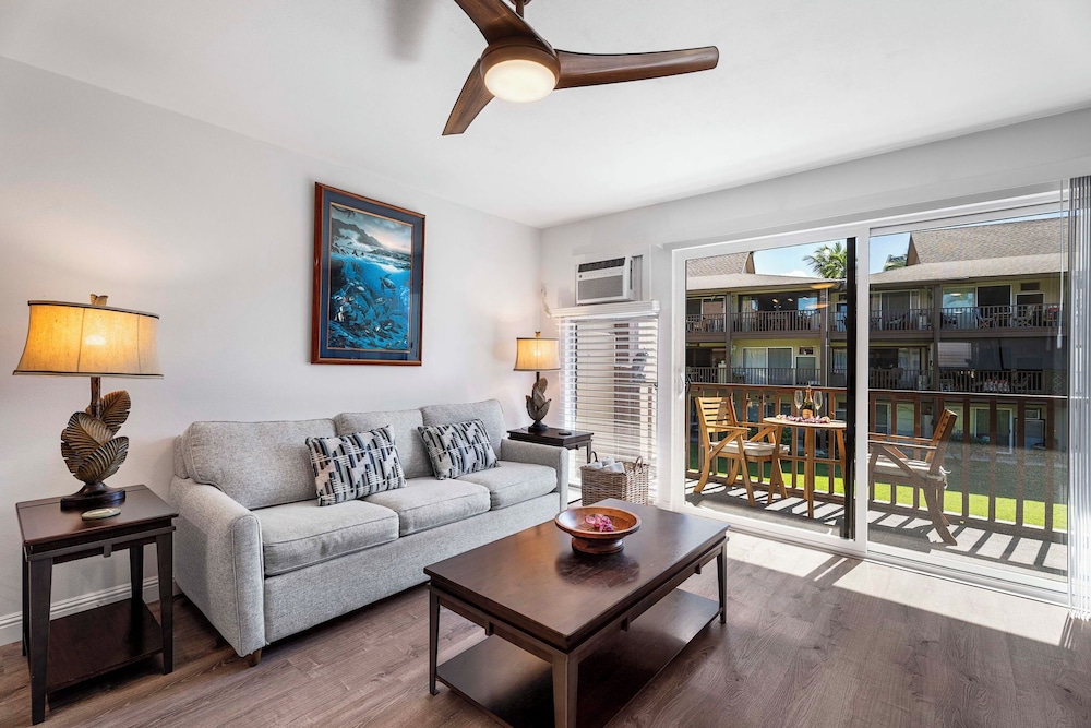 Beautifully Updated Oceanfront Condo - AC - Concierge Included - Vrkcv