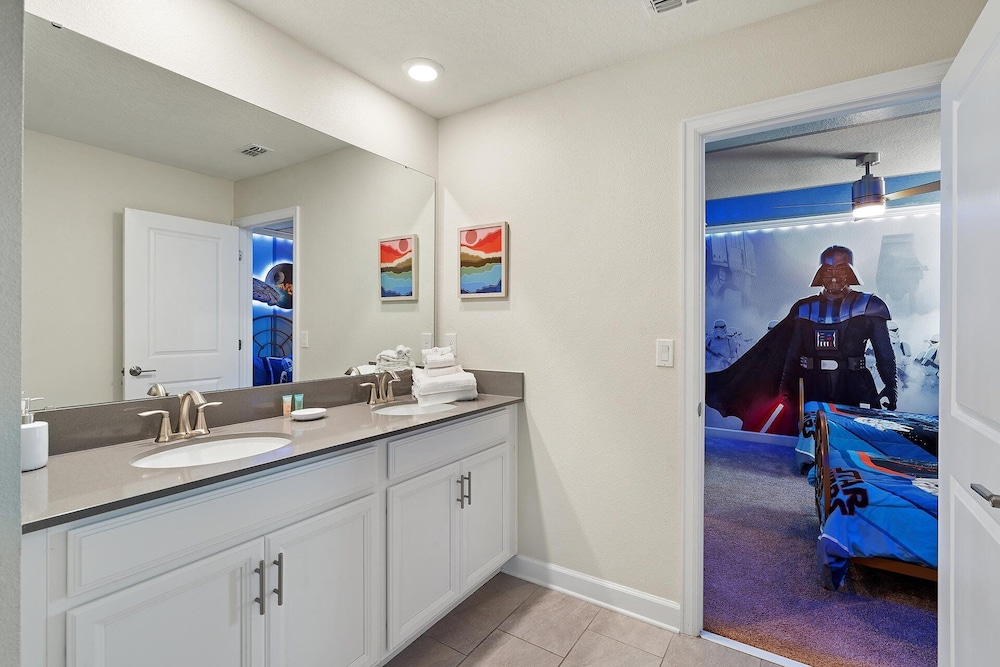 1194 Drop Lane