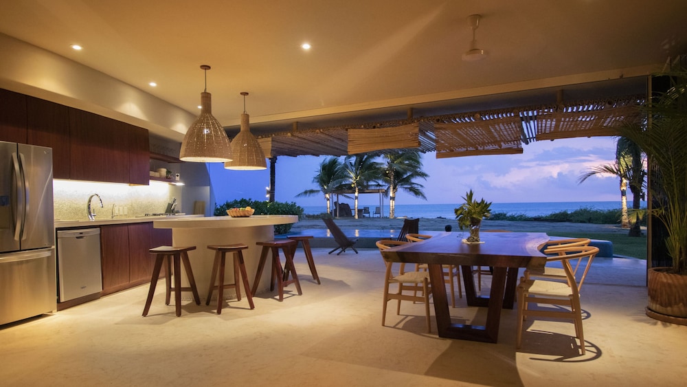 Punta Majahua Condos