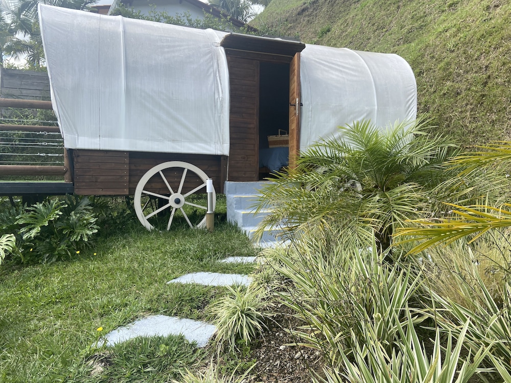 Glamping La Cepa GUATAPÉ view 2