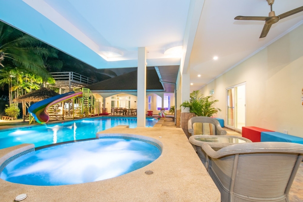 Pool Villa for Families and Party