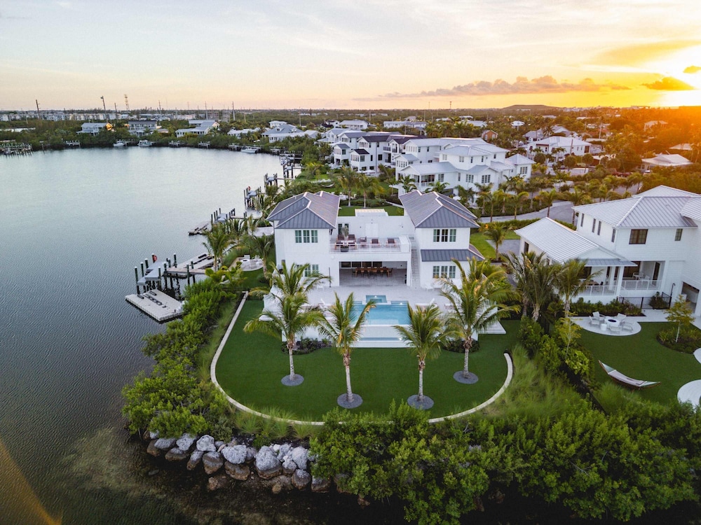 The Fairhaven House at Solaire Lunara Bay