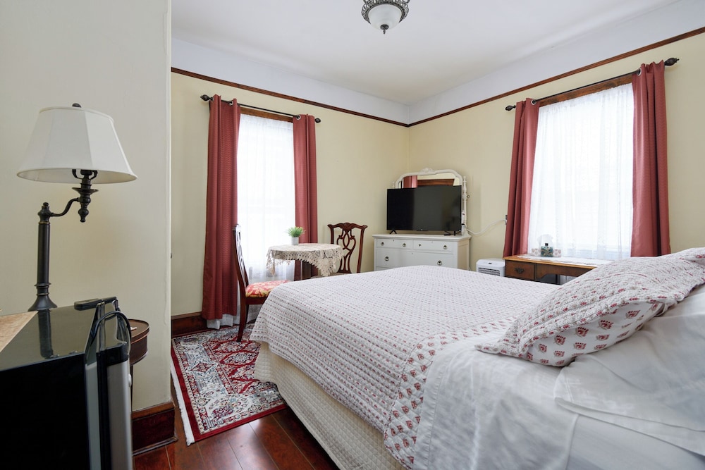 Royal Hotel Sydney