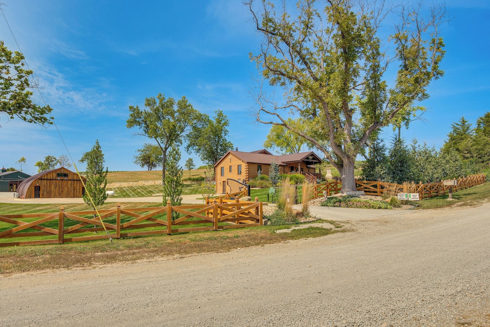 Stay & Sip: Group Ranch at Shamrock Hills Vineyard