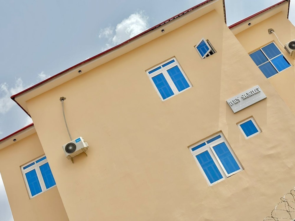 Stylish 2-bedroom Apartment in Peaceful Abuja Neighborhood