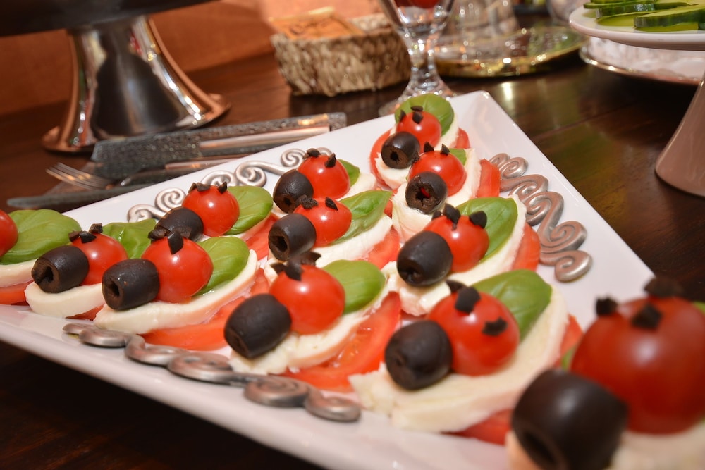Alpha Hotel Garni - Property Image 12
