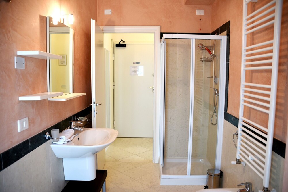 Residenza Miralago - 17 Versilia - LOC BK