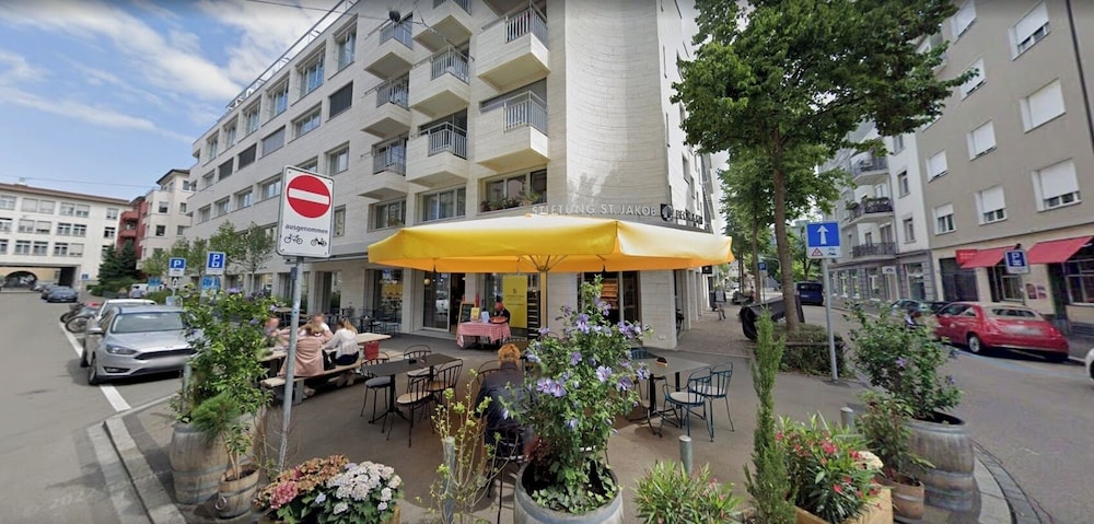 KAYA Zurich Stauffacher
