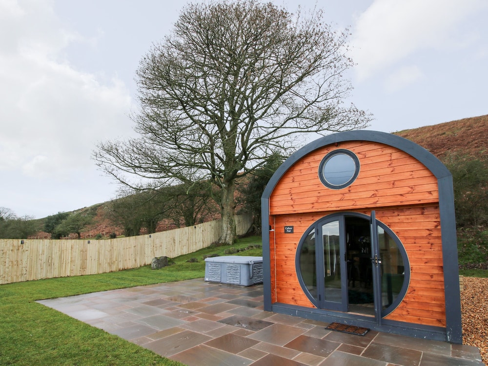 Callow Pod