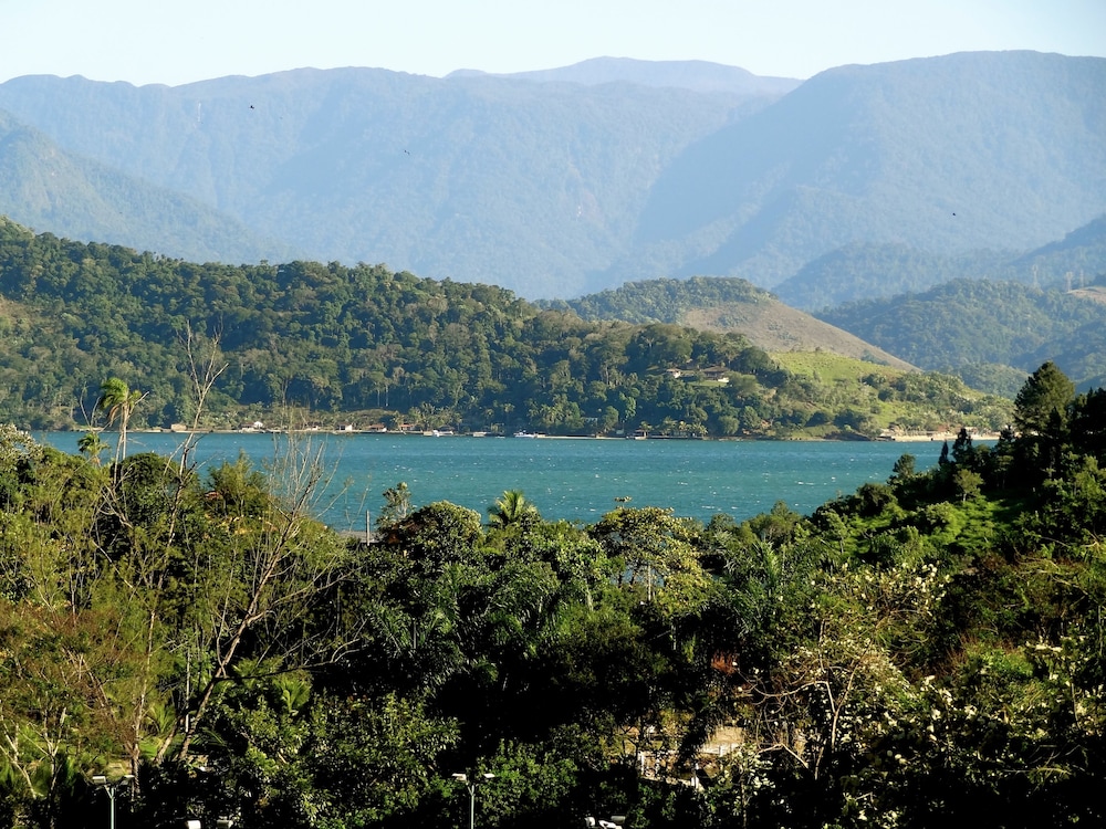 Casa Verde e Mar