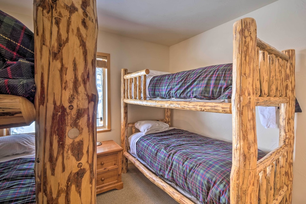 Slopeside Sanctuary - Penthouse < 1 Mi to Lifts! view 2