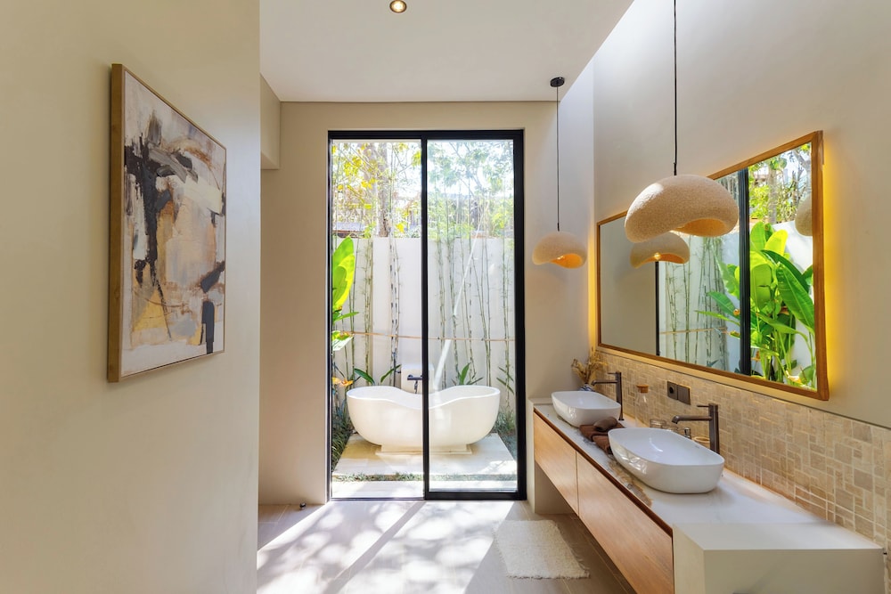 Villa Linaria by Pertama Management