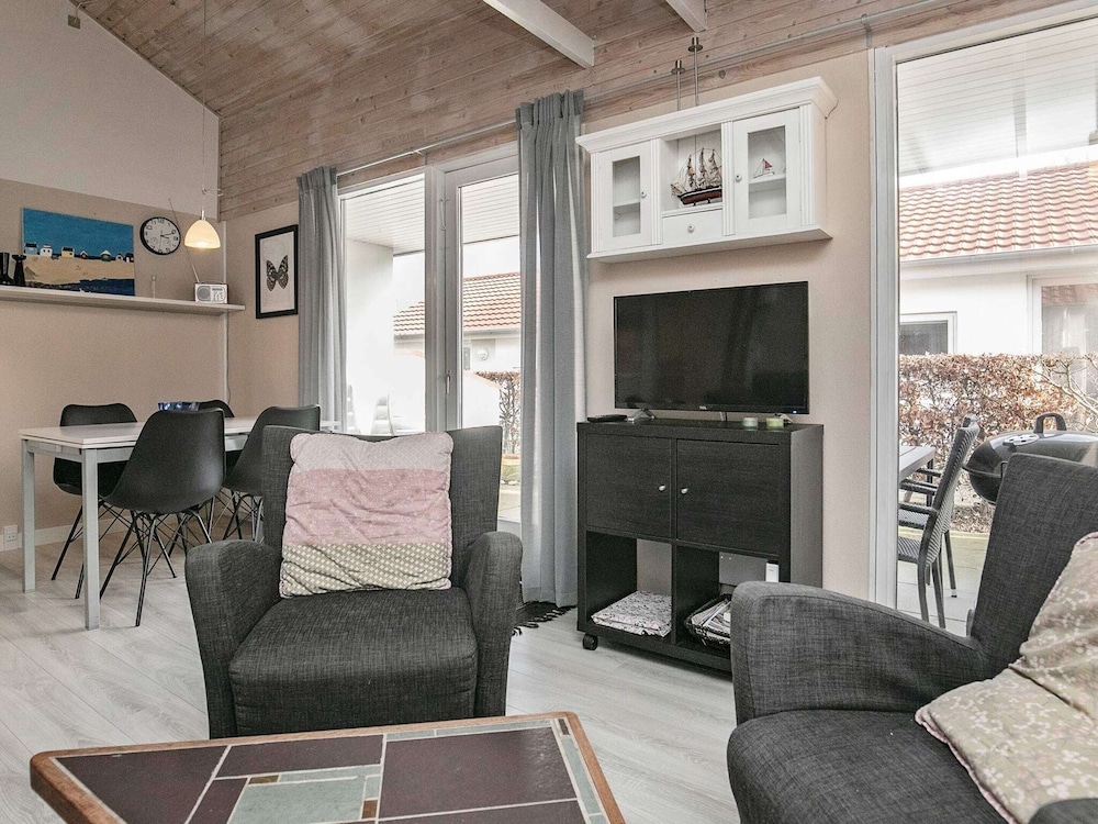 4 Person Holiday Home in Aeroskobing-by Traum view 2