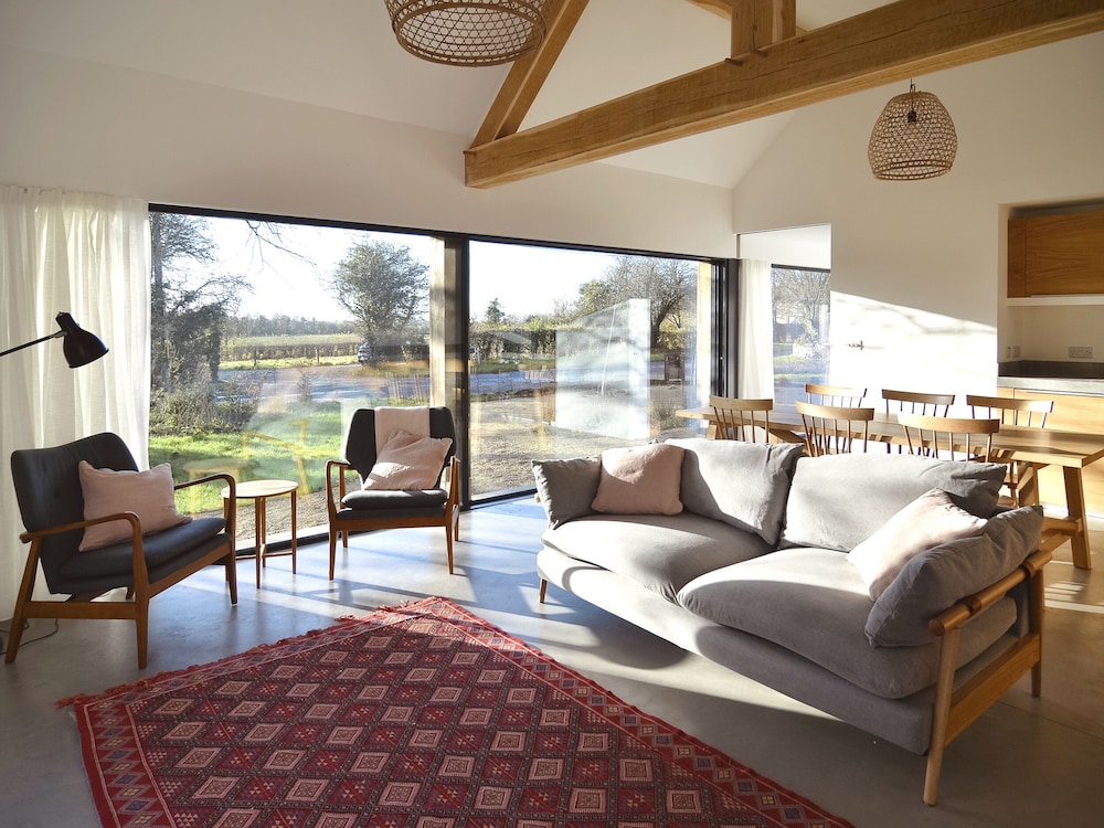 High Cogges Farm Holiday Cottages The Cart Shed