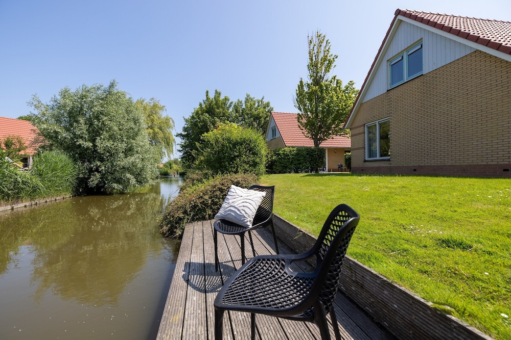 Holiday Home in Netherlands Near Scenic Parks
