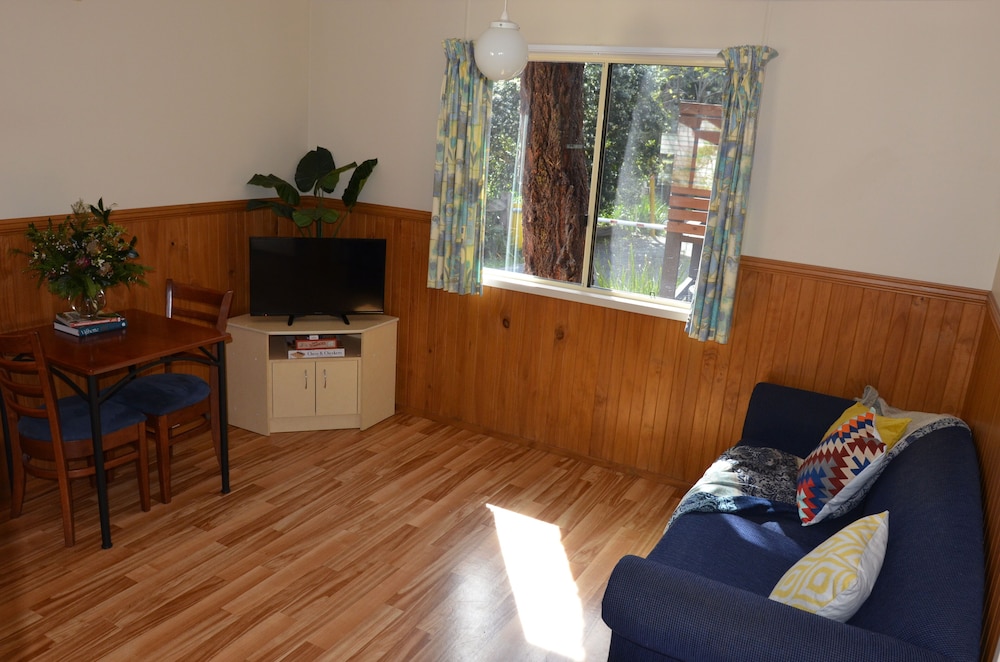 Jervis Bay Cabins & Hidden Creek Campsite