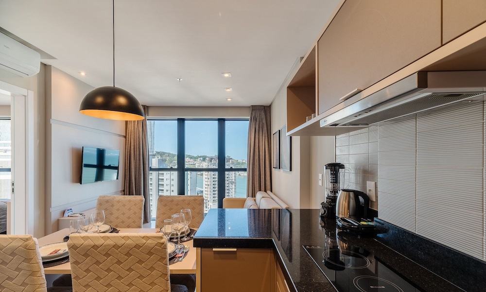 MHF II Apts Variados em Prédio com Vista para o Mar em Itapema