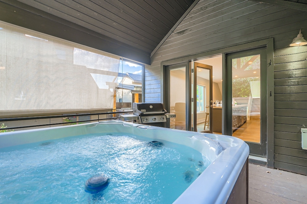 Mountain Luxury In Old Town Spa - Walk To Main 440 3 Bedroom Home